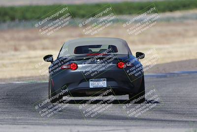 media/May-12-2024-OnGrid (Sun) [[7455ef9f94]]/Group 4 Blue/Session 2 (Outsise Cotton Corners) blue/